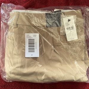 Lane Bryant 24R Straight with no-gap elastic waistband.